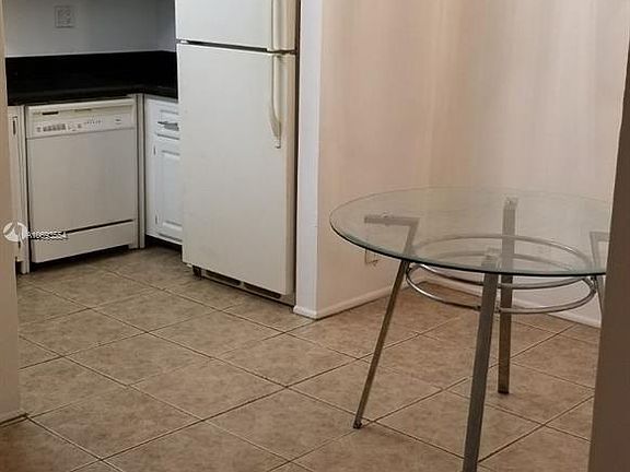 4th image of 11616 Royal Palm Blvd