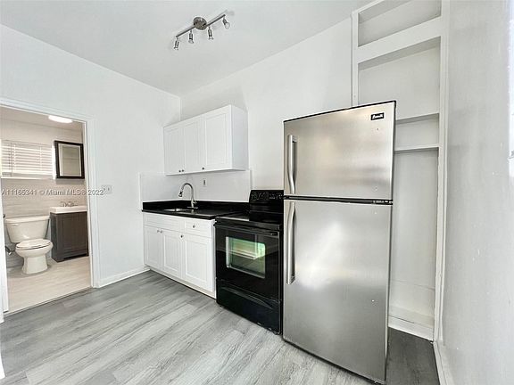 2nd image of 12906 NE 6th Ave #5