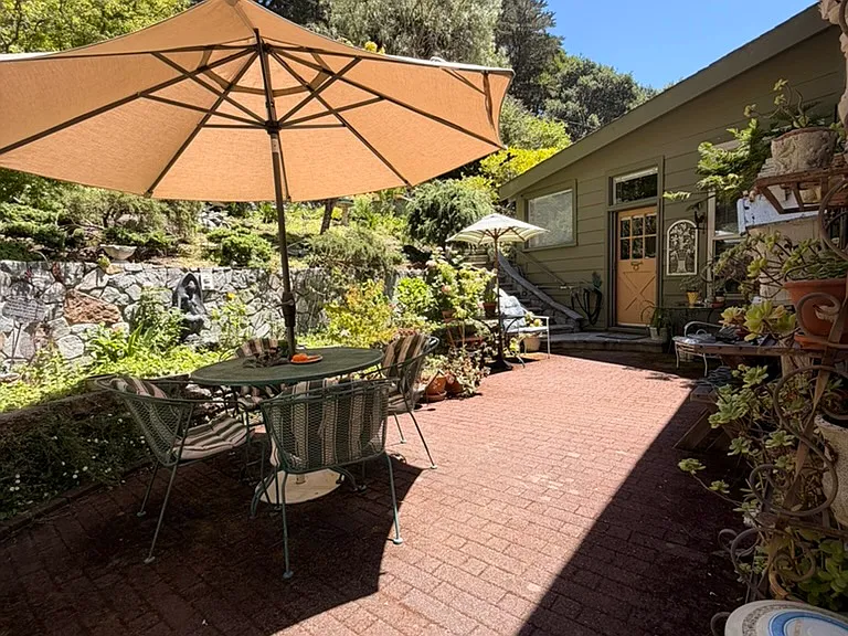350 Chapman Dr — Photo 14