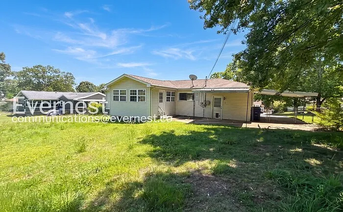 1407 Cloverdale Cir — Photo 21
