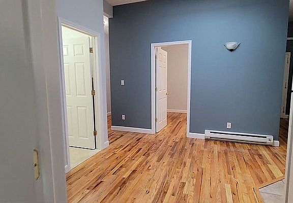 3rd image of 86 Graham Ave #2I