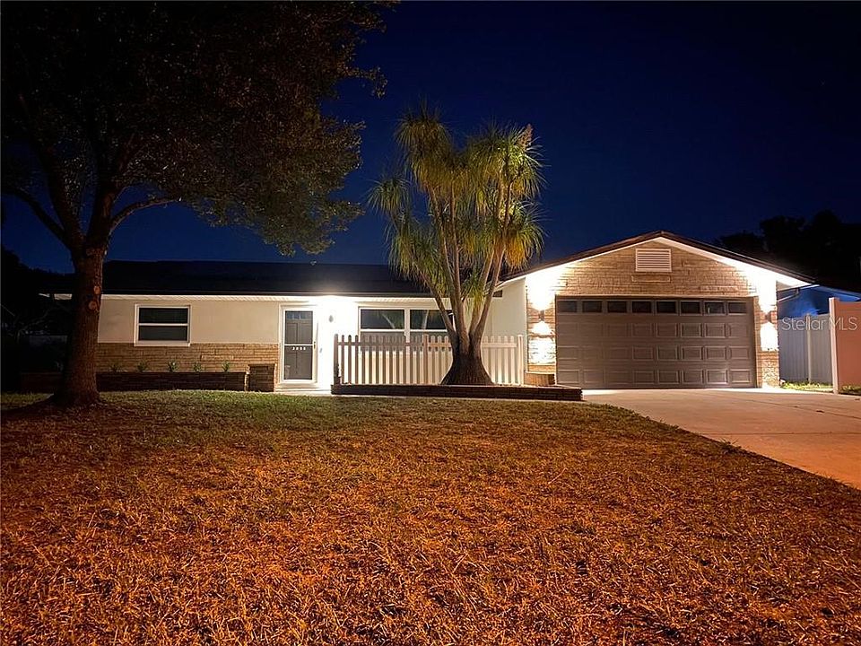 1st image of 3058 Hoyt Ave