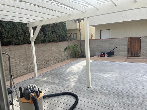 4th image of 336 D Ave