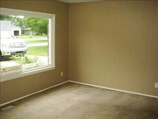 3rd image of 3607 Wood St