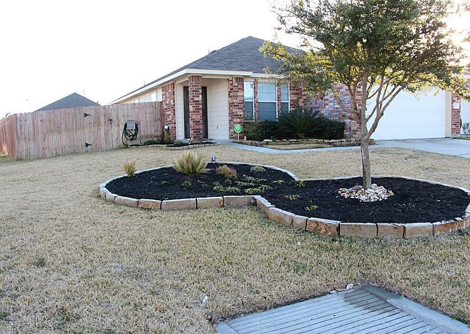 1st image of 2703 Trementina Dr