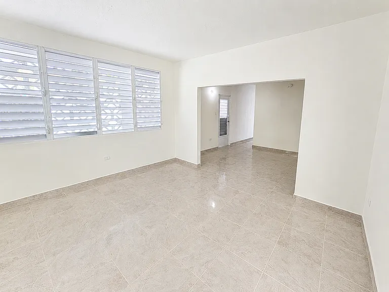 1673 Calle 34 SW — Photo 5