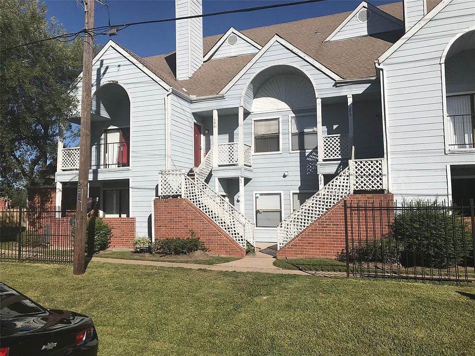 1st image of 14550 Fonmeadow Dr APT 801