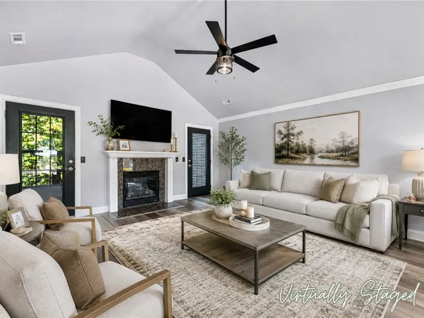 14 Hessle Cir, Bella Vista, AR 72714