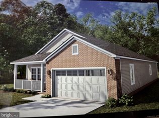 31 Monroe Dr, Colonial Beach, VA 22443