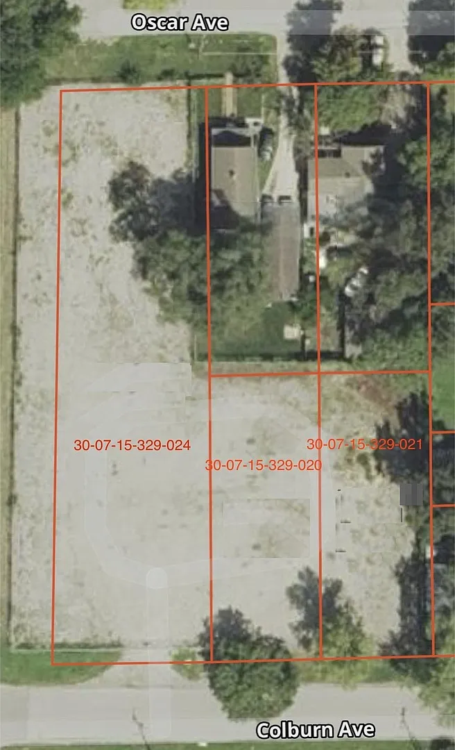 319 Colburn Ave photo 1