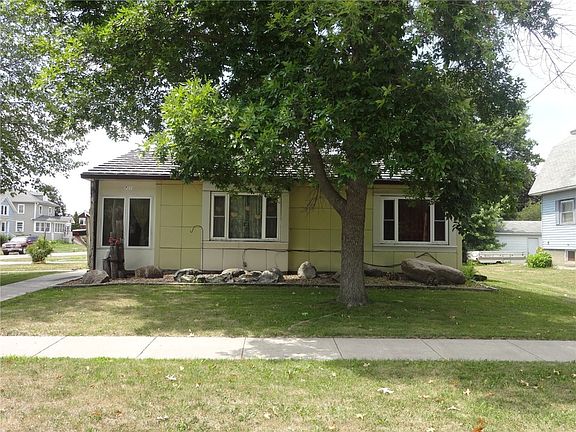 5th image of 701 Court Ave