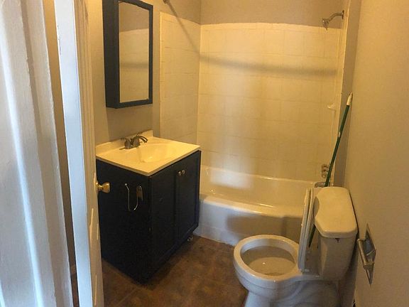 5th image of 17 Sunnyside Pl