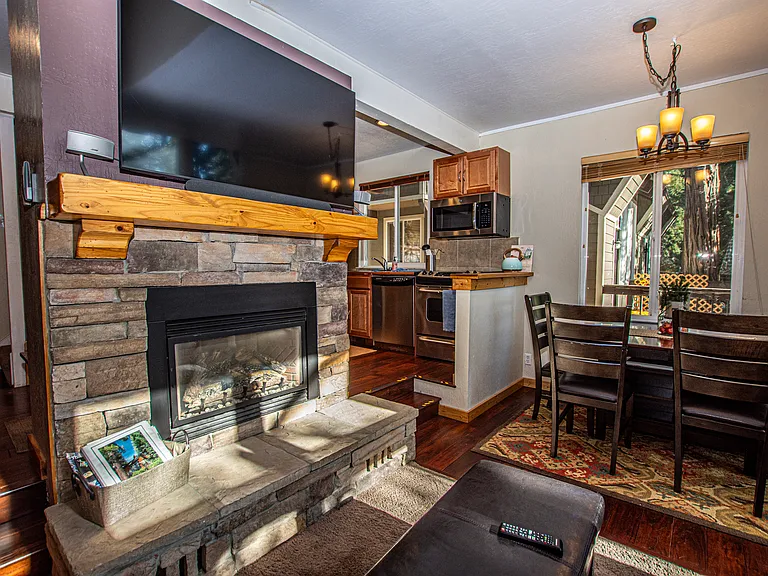 3115 N Lake Blvd #61 — Photo 3