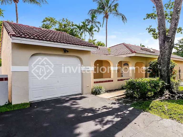 1531 Garden Rd — Photo 1