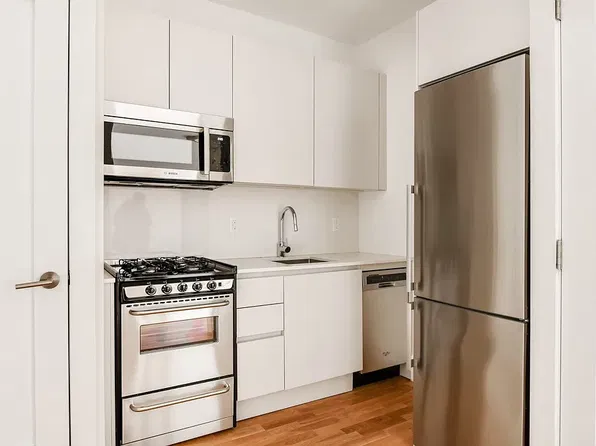 130 Martense St APT 3K, Brooklyn, NY 11226