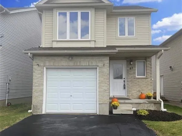 43 Big Springs Ct, Kitchener, ON N2E 4H2