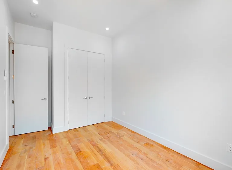 1250 Flatbush Ave #2 — Photo 8