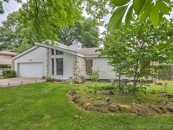 2nd image of 3723 E 83rd St