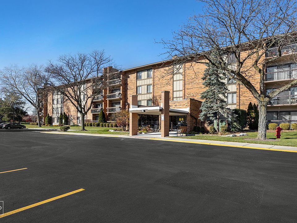 1st image of 77 Lake Hinsdale Dr APT 404