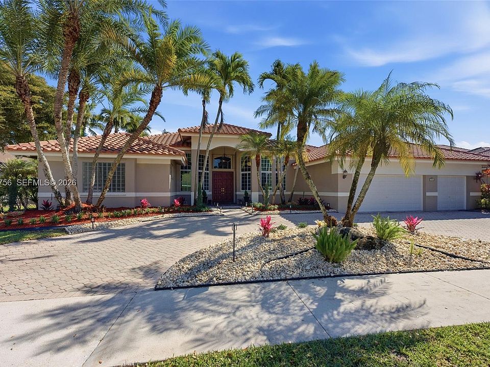1st image of 158 Dockside Cir
