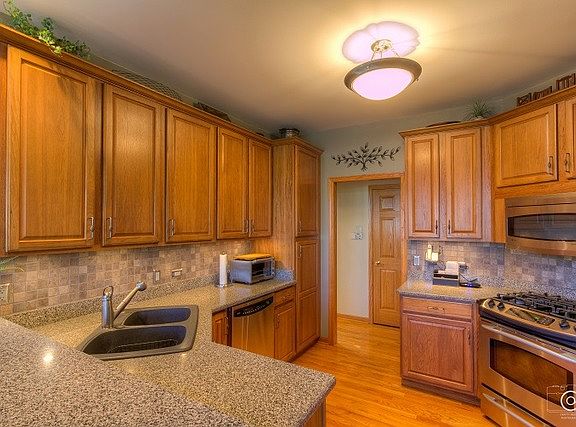 5th image of 117 Heron Creek Dr