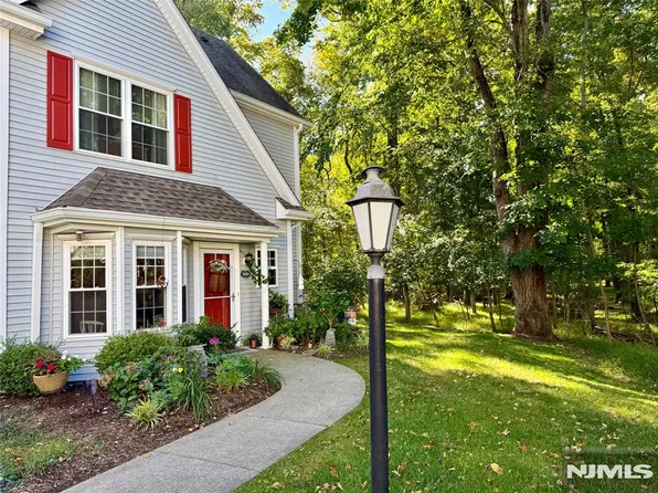 3006 Tudor Drive, Pequannock Township, NJ 07444