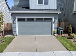 1224 S 28th Ave, Cornelius, OR 97113