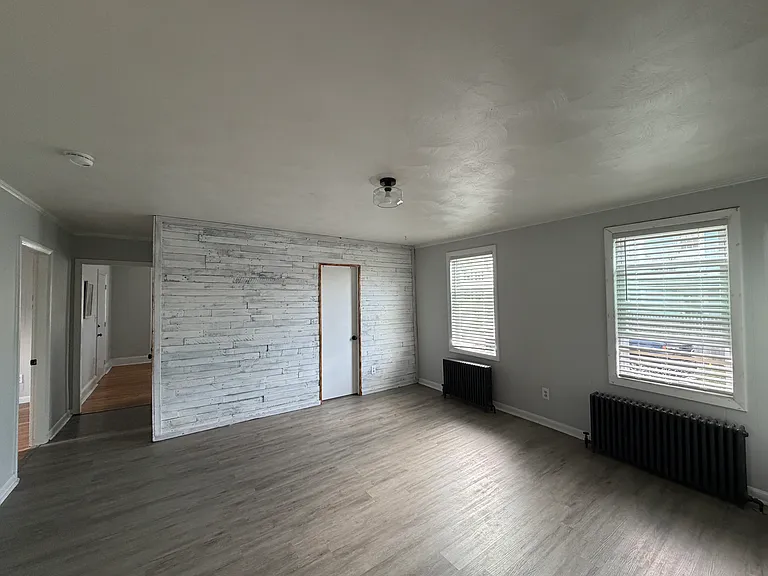 400 Snell St — Photo 5