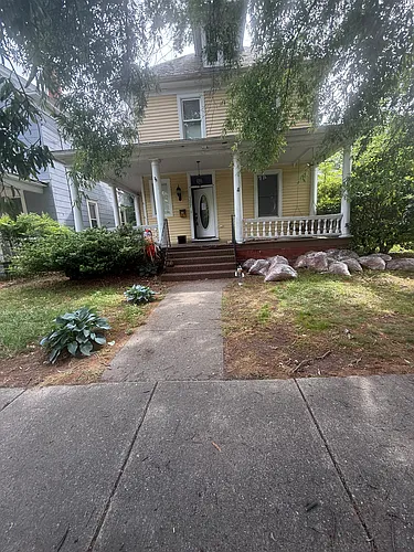 137 Maryland Ave Photo 1