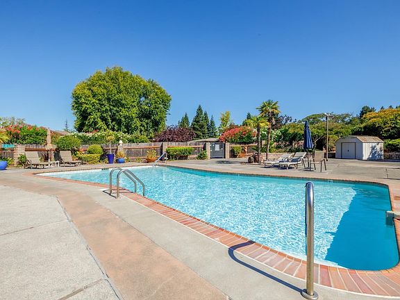 3rd image of 446 Las Casitas Court #D