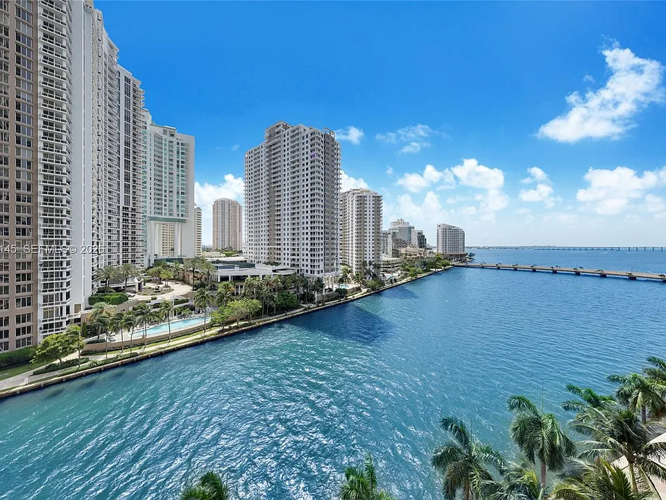 465 Brickell Ave #1019