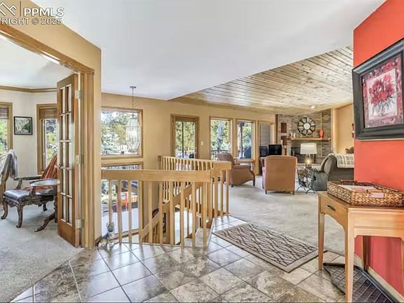 3rd image of 310 Tam O Shanter Way