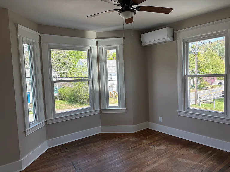 15 E Main St #A — Photo 10