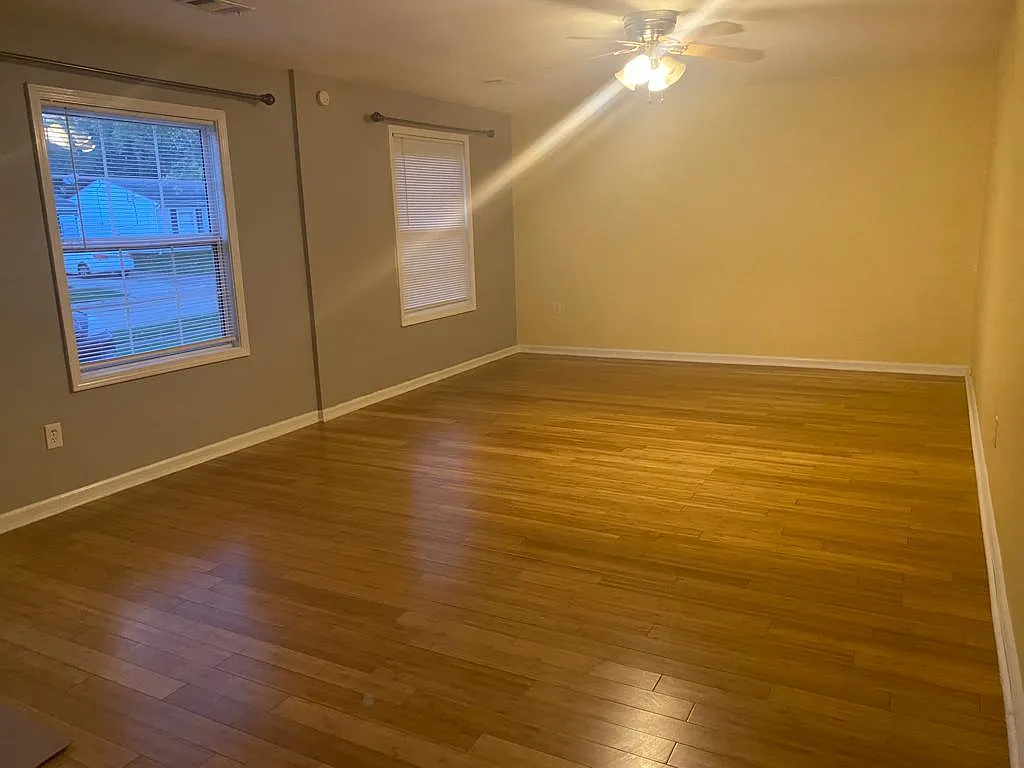 3533 Alamosa Dr — Photo 3
