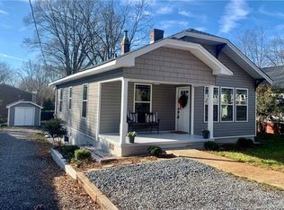 117 W D St, Newton, NC 28658