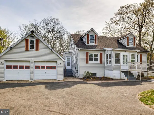 117 Pine Ln, Hainesport, NJ 08036