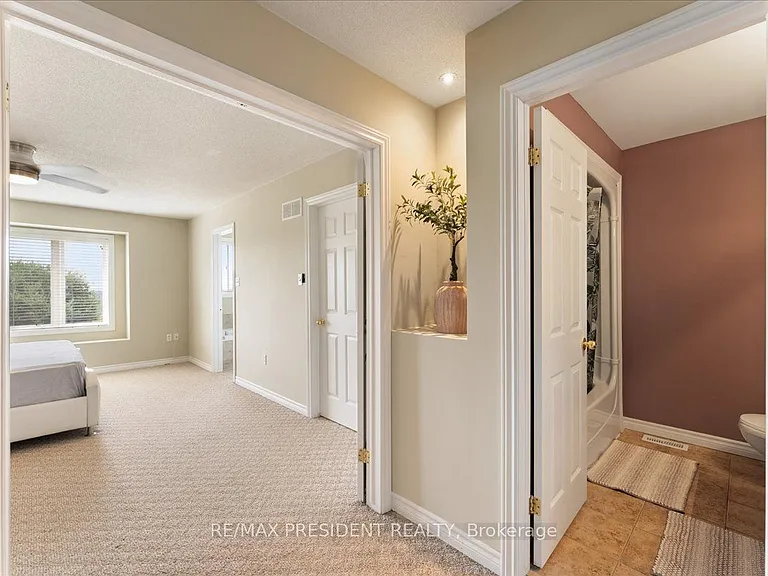 285 Southbrook Dr — Photo 23
