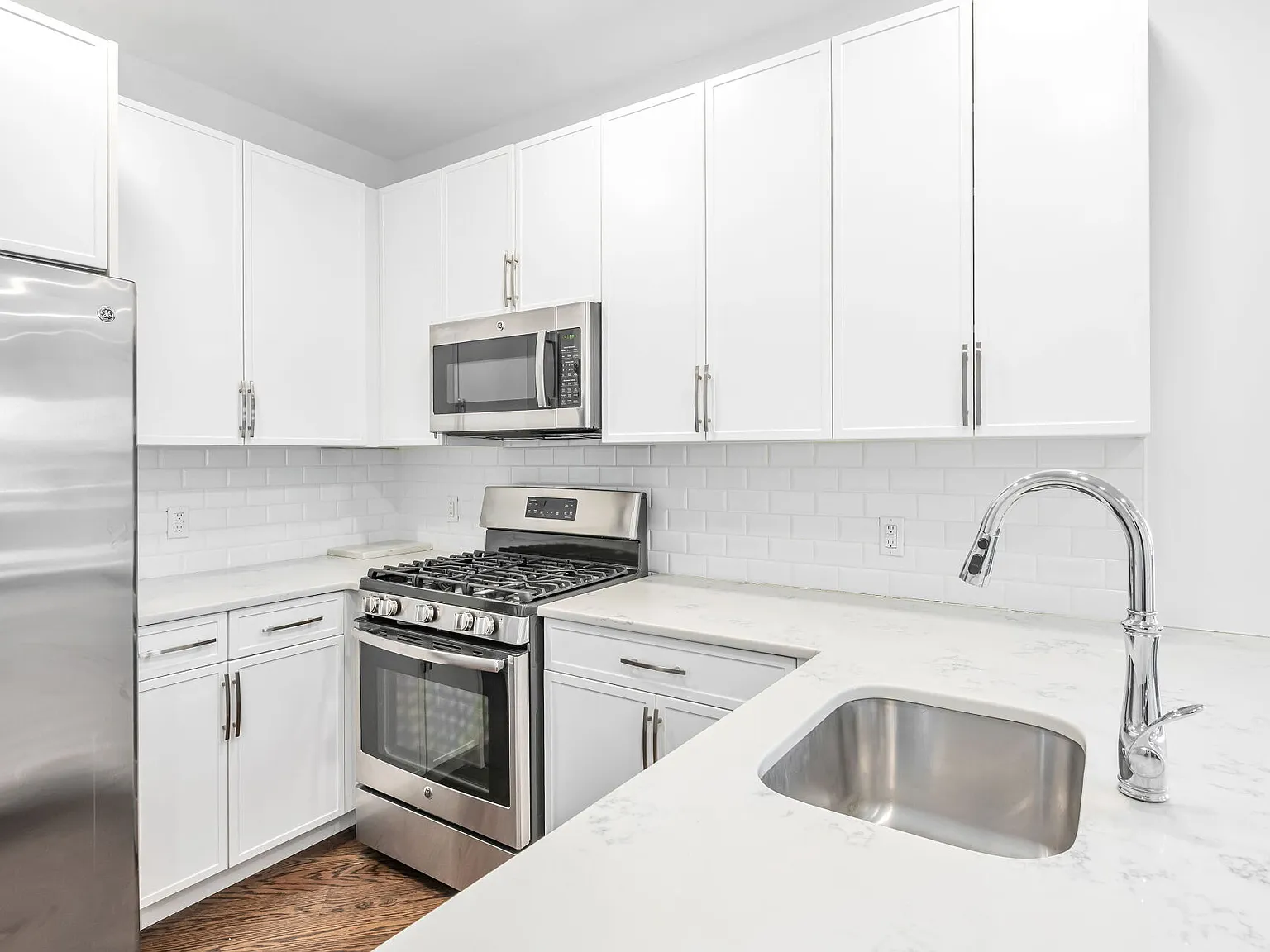 2 bed, $3,750 — Photo 3