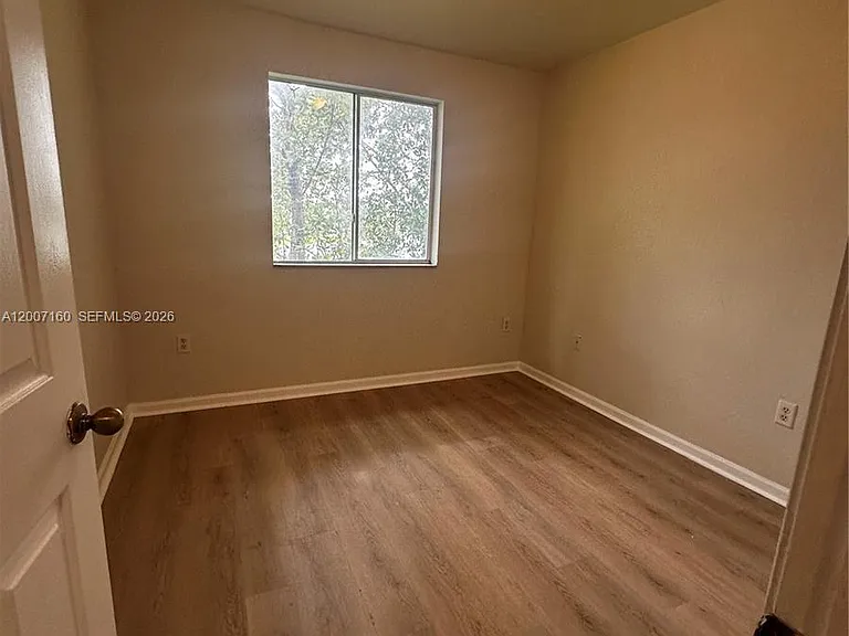 2812 SE 16th Ave #121 — Photo 24