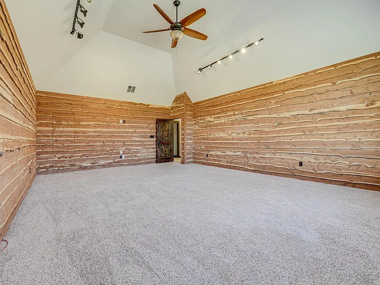 11445 Foutch Rd — Photo 30