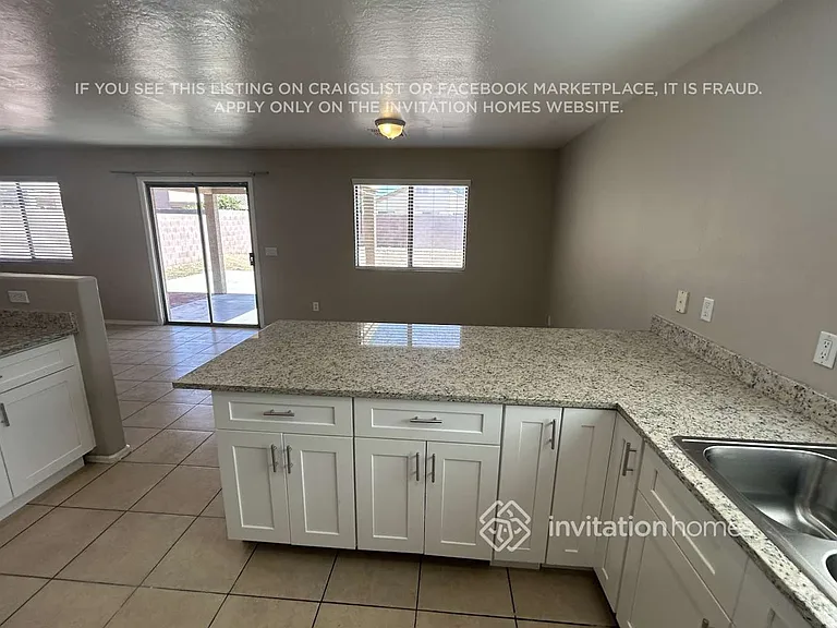 3417 W Wayland Dr — Photo 8