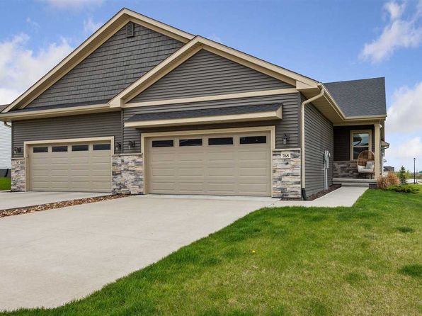 765 River Bend Ln, North Liberty, IA 52317