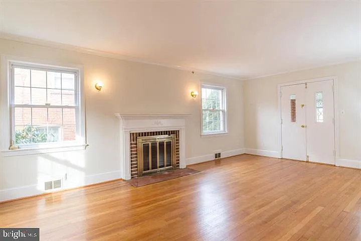 1667 Primrose Rd NW — Photo 4