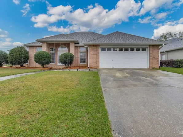 1298 Fernando Cir, Cantonment, FL 32533