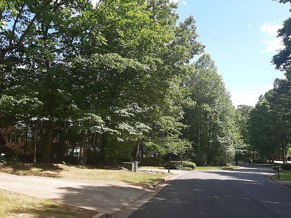 5th image of 6040 Camelia Dr