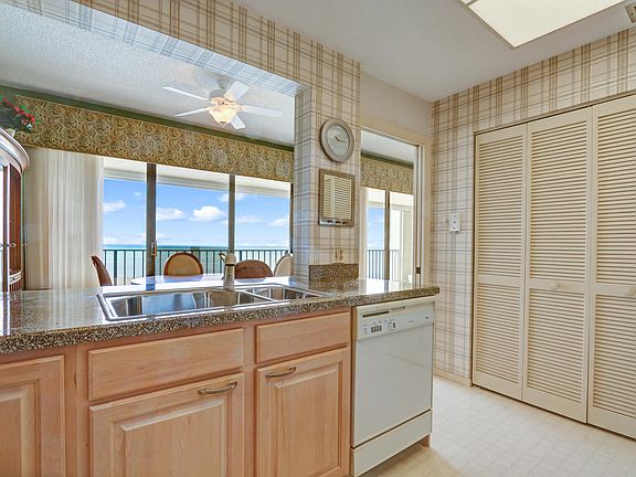 4th image of 8750 S Ocean S Drive #Ph-46