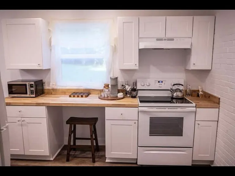 215 W Avondale Dr — Photo 18