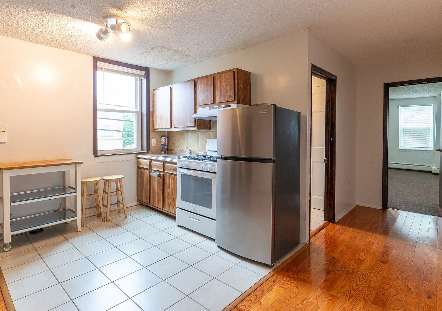 2400 S 4th St — Photo 3