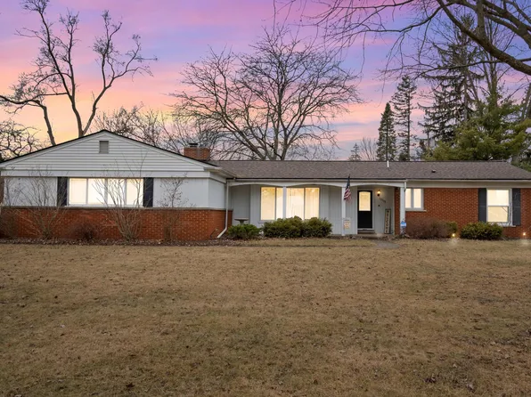 28313 Kendallwood Dr, Farmington Hills, MI 48334