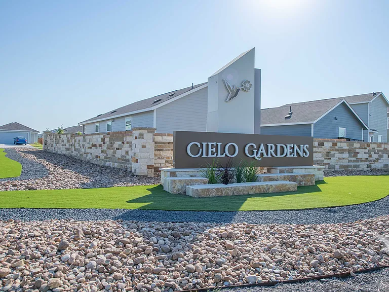 309 Marty Allen Loop — Photo 8